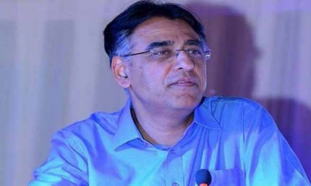 Sindh govt. ensures proper vaccination to healthcare workers: Asad Umar