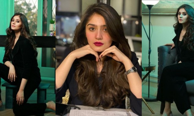 Dur-e-Fishan winning hearts with her million watt beauty, acting skills