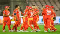 PSL 6: Islamabad United secures victory against Multan Sultans by 3 wickets