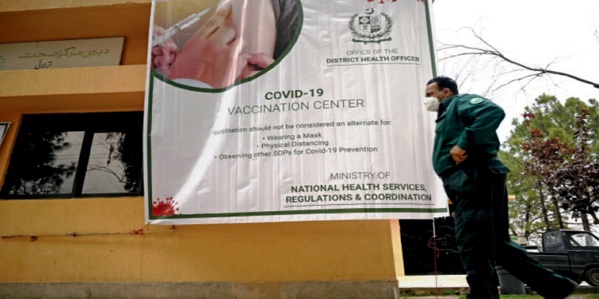 Pakistan COVID-19 vaccination drive