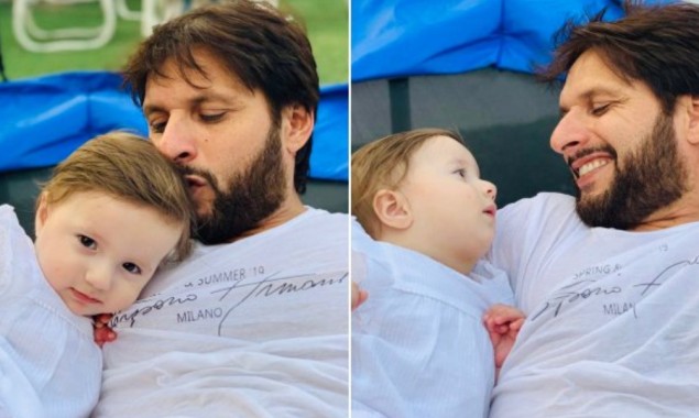 Shahid Afridi overjoyed as his youngest daughter starts to walk