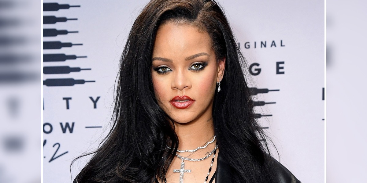 Rihanna is expecting her first child?