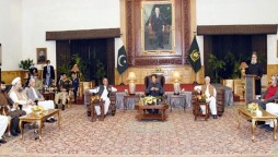 PM Imran KP lawmakers