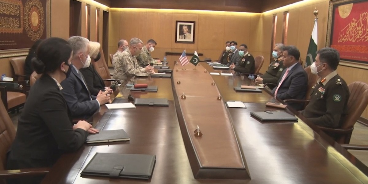 CENTCOM Commander Acknowledges Pakistan's Efforts In Fight Against Terrorism