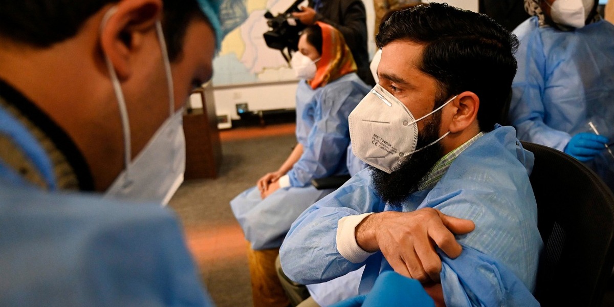 Over 72,000 Health, Frontline Workers Vaccinated Against Covid-19 In Pakistan: NCOC