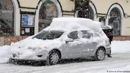 Germany: Heavy Snowfall Disrupts Transportation System