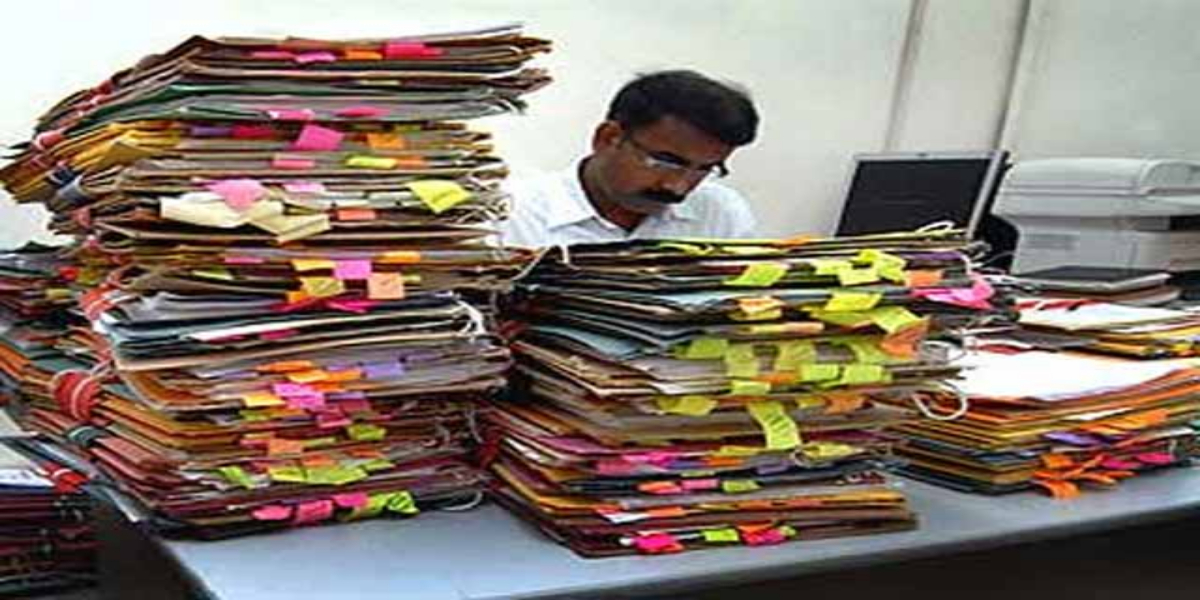 Govt Increases 25% Salaries Of Protesting Employees