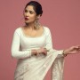 Photos: Ayesha Omar looks angelic in white saree