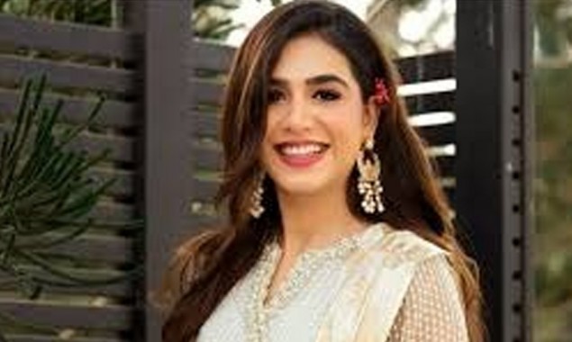Mansha Pasha’s lovely photos makes round on internet