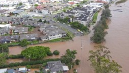Australia floods: Thousands evacuated in New South Wales