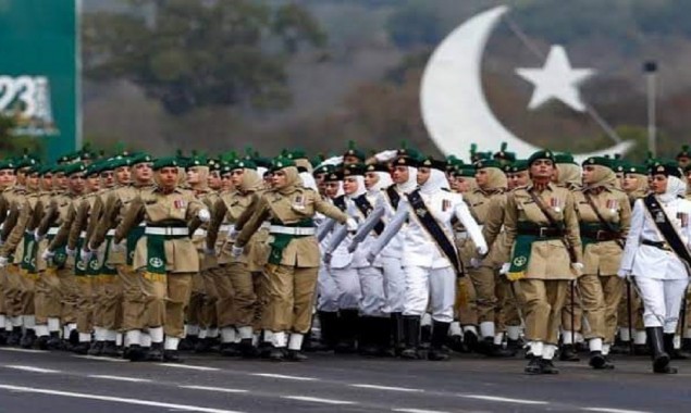 Pakistan Day parade: True example of women empowerment