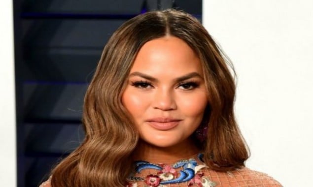 American model chrissy teigen deletes her twitter account