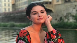 Selena Gomez talks about the dangerous effects of social media 
