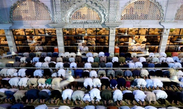 ‘Mosques will remain open during Ramadan with COVID-19 SOPs intact,’ Maulana Tahir Ashrafi