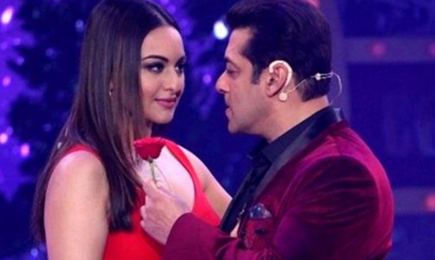 Salman Khan, Sonakshi Sinha’s dance video wins hearts