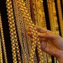 Gold falls Rs500/tola to Rs109,350