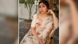 Mahira Khan makes us succumb to a love for floral sarees