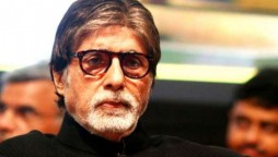 Amitabh Bachchan undergoes a successful eye surgery; Can’t see, write for now