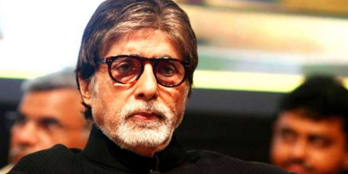 Amitabh Bachchan eye surgery