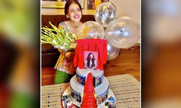 Zara Noor Abbas Gets Film Themed Pre Birthday Cake
