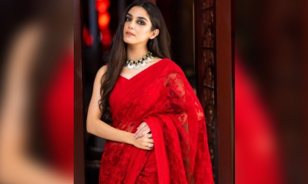 Maya Ali Dazzles In This Jaw-Dropping Red Saree