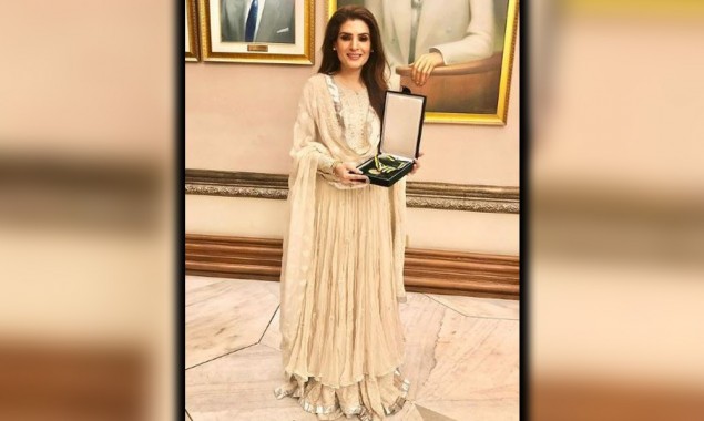 Actress Resham Receives The ‘Pride Of Performance’ Award