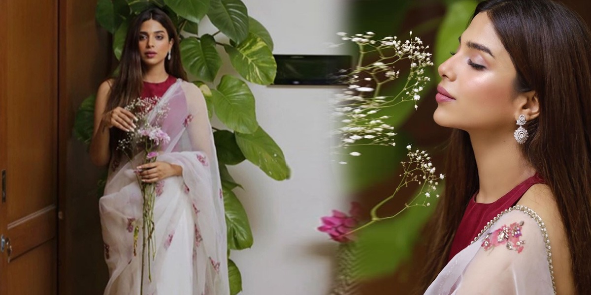 Sonya Hussyn Exuding Supreme Elegance In This Ivory Floral Saree
