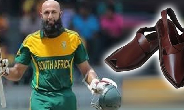 Hashim Amla becomes fan of “Peshawari Chappal”