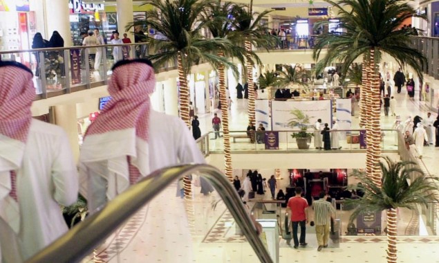 Saudi Arabia: Only Nationals Can Work In Country’s Malls Under New Labour Rules