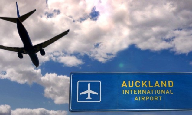 New Zealand: Airport worker tests positive day after bubble opens
