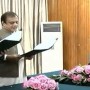Cabinet reshuffle: Shibli Faraz and Shaukat Tarin take oath