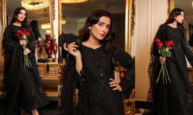 Ayeza Khan Pays Homage to timeless grace, elegance In These Snaps