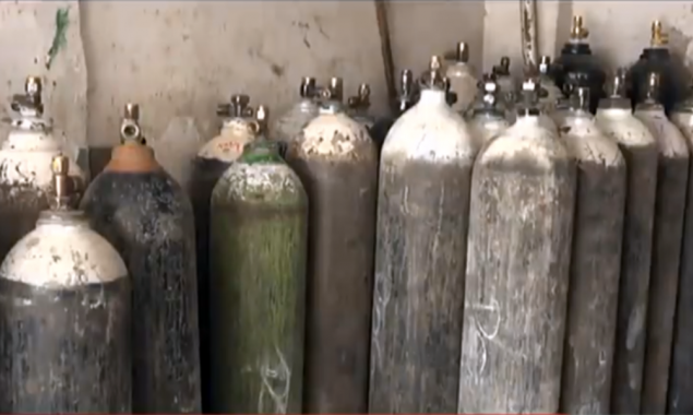 Hike in prices of oxygen Cylinders in Karachi