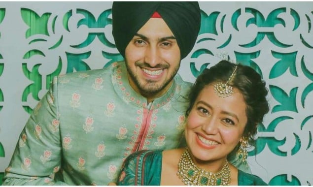 Take a look at these adorable couple’s photos