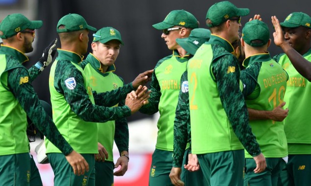 South Africa's players apologize to sponsors for suits' performance
