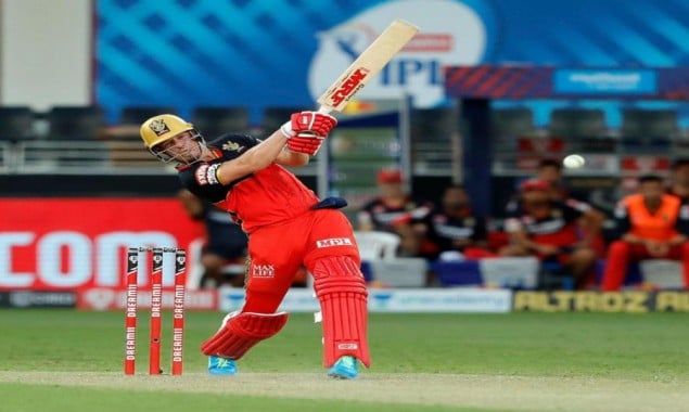 IPL: AB De Villiers Plays In RCB Defeating DC And Reaching The Top