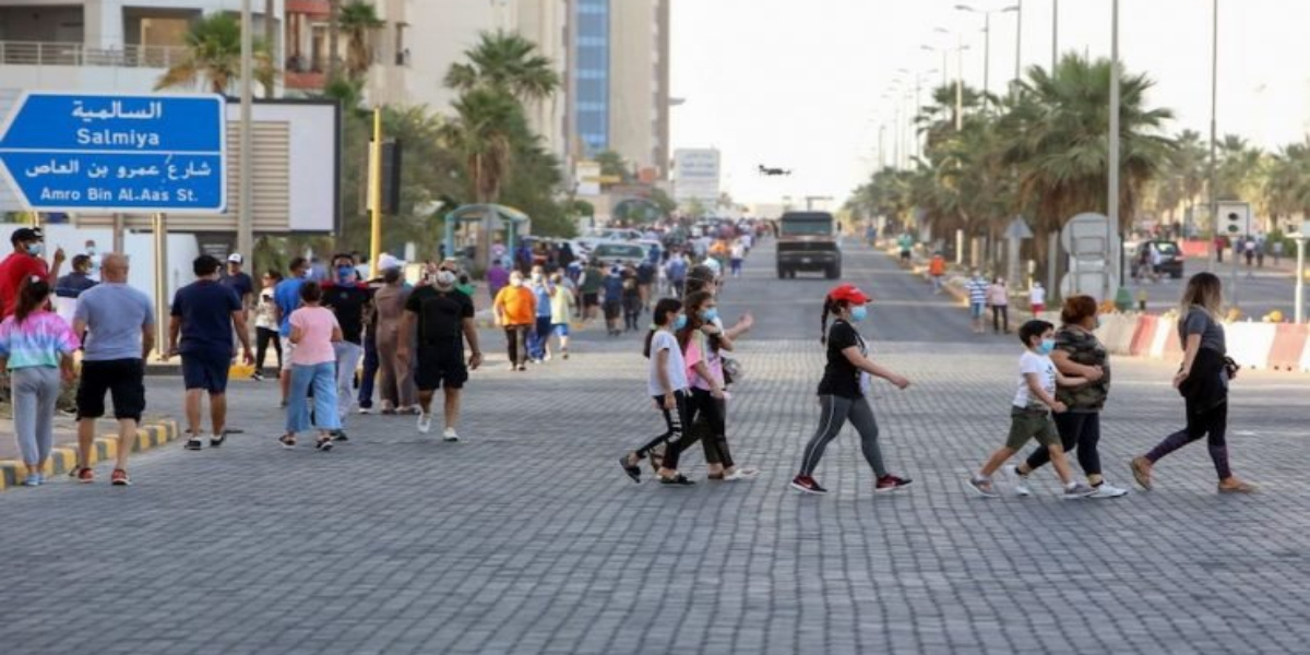 Kuwait partial curfew extended
