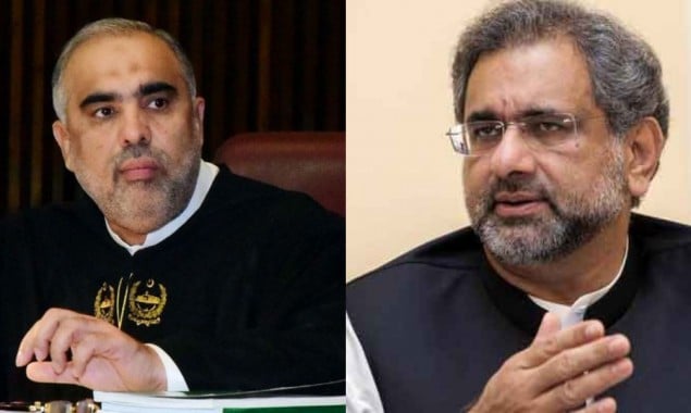 “I will take off my shoe and hit you”- Khaqan Abbasi to Asad Qaiser In A Fiery Argument