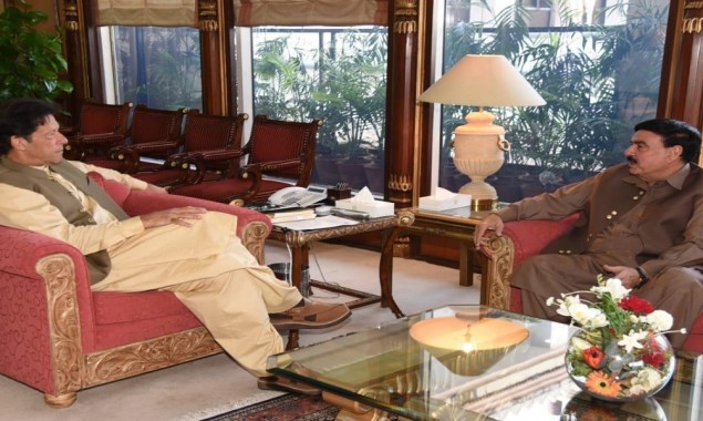 PM congratulates Sheikh Rashid on ‘successful’ negotiations with banned TLP