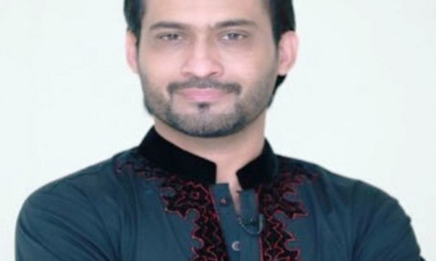 Waqar Zaka becomes the last hope for students