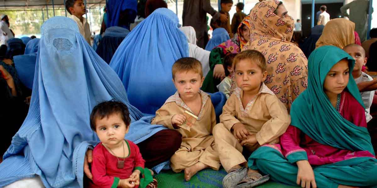 Pakistan Kick-Starts Campaign To Verify 1.4M Afghan Refugees