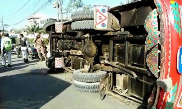 Larkana: Eight People Killed As Bus Rams Into Tractor-Trolley