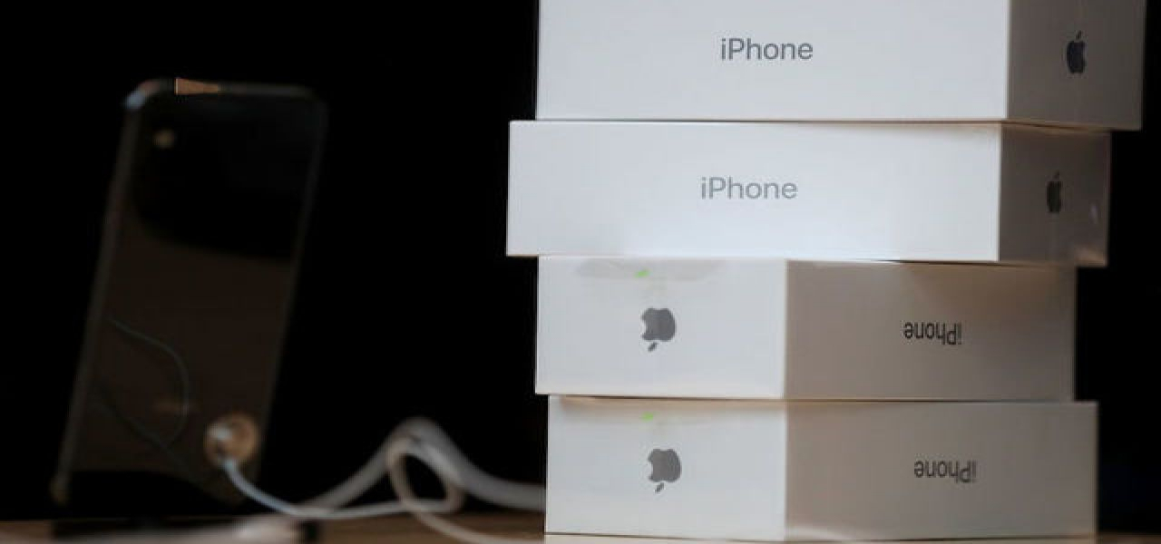 Man orders apple online gets iPhone instead