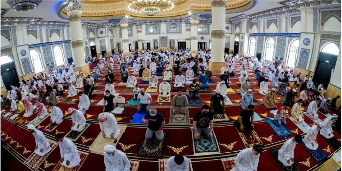 UAE: First Friday prayers of Ramadan