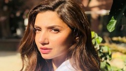 It is difficult to shoot scenes which require holding hands, Mahira Khan