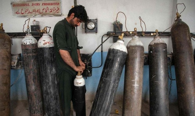 Pakistan uses power plant for emergency oxygen production for COVID-19 patients