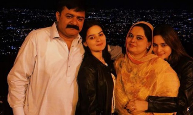 Aiman Khan Shares Photo Of Her Happy Family