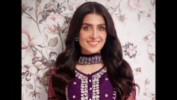 Video: Ayeza Khan Knows How To Make Everyone Drool Over Her Beauty