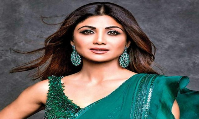 Shilpa Shetty Cleans Up Garden, Pens Heartfelt Note