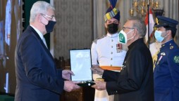 President Alvi confers civil award Hilal-e-Pakistan to UNGA President